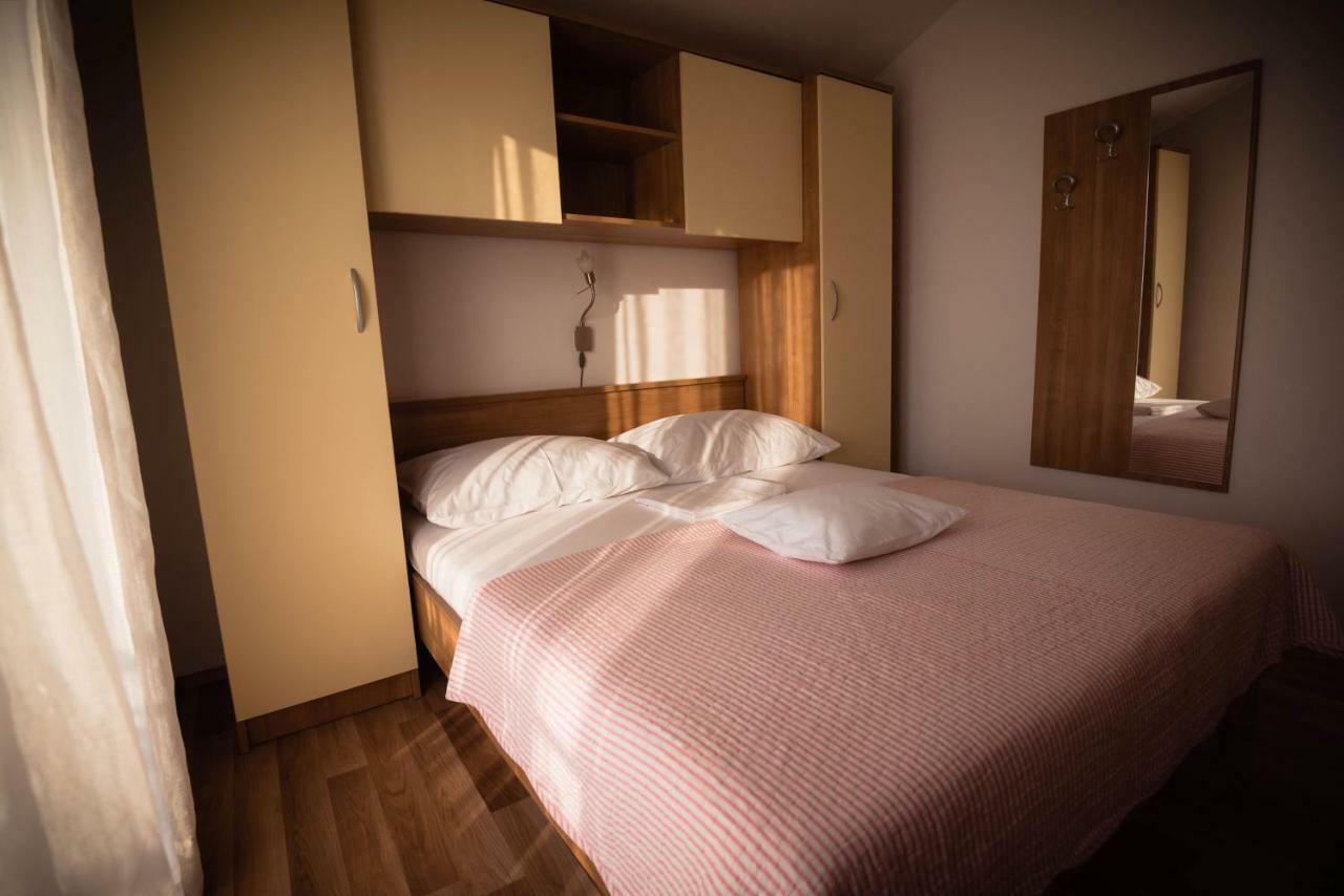 Grebaštica Apartmani Bare I Danica מראה חיצוני תמונה