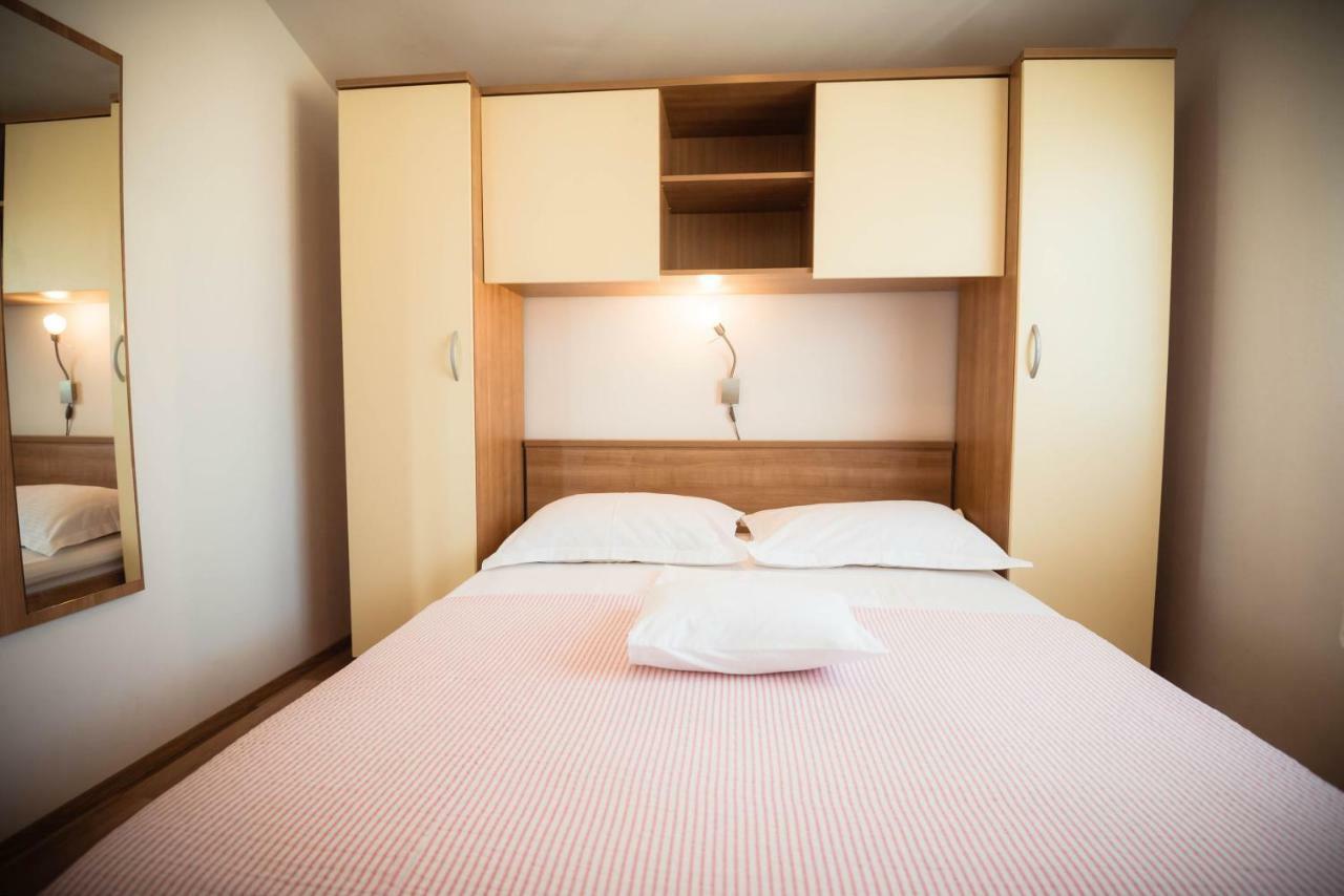 Grebaštica Apartmani Bare I Danica מראה חיצוני תמונה